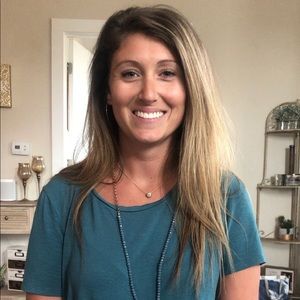 Meet your Posher, Caroline